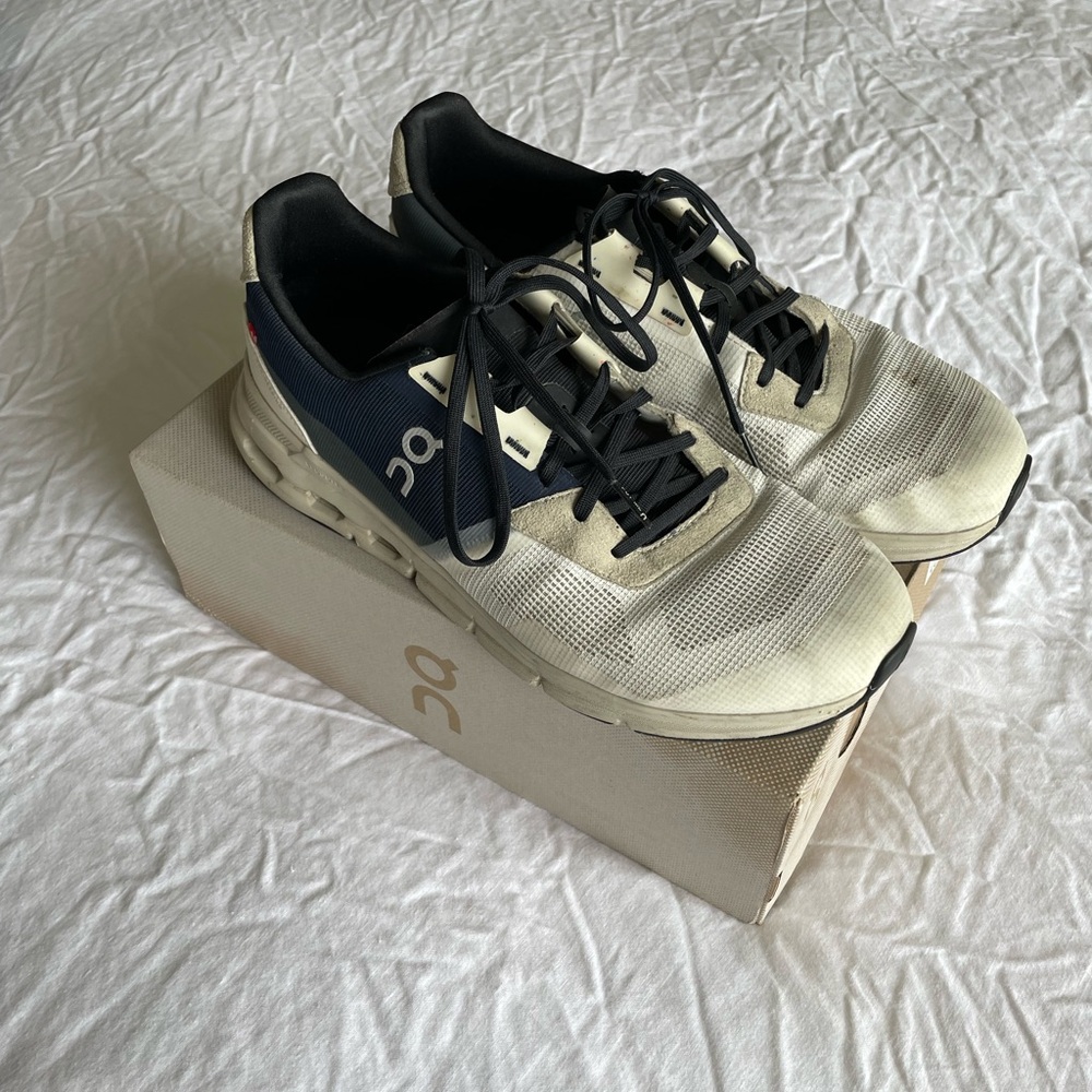 ON cloudrift shoes